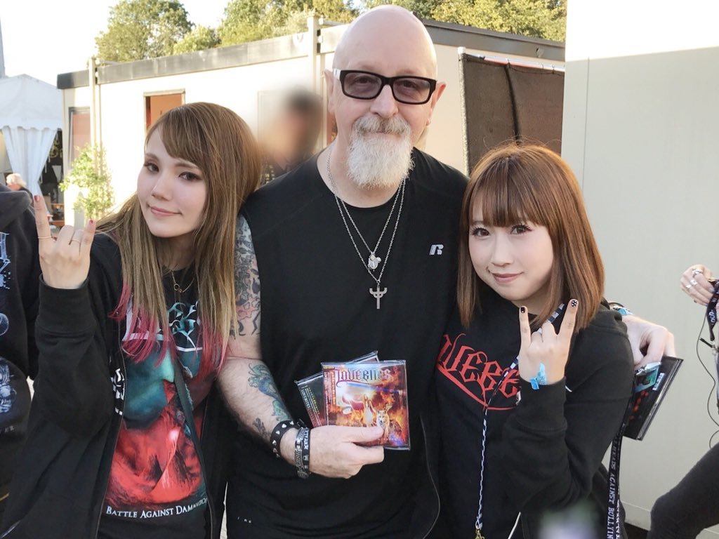 Lovebites 今度はメタルゴッドとズッ友 w 漆黒の招き猫